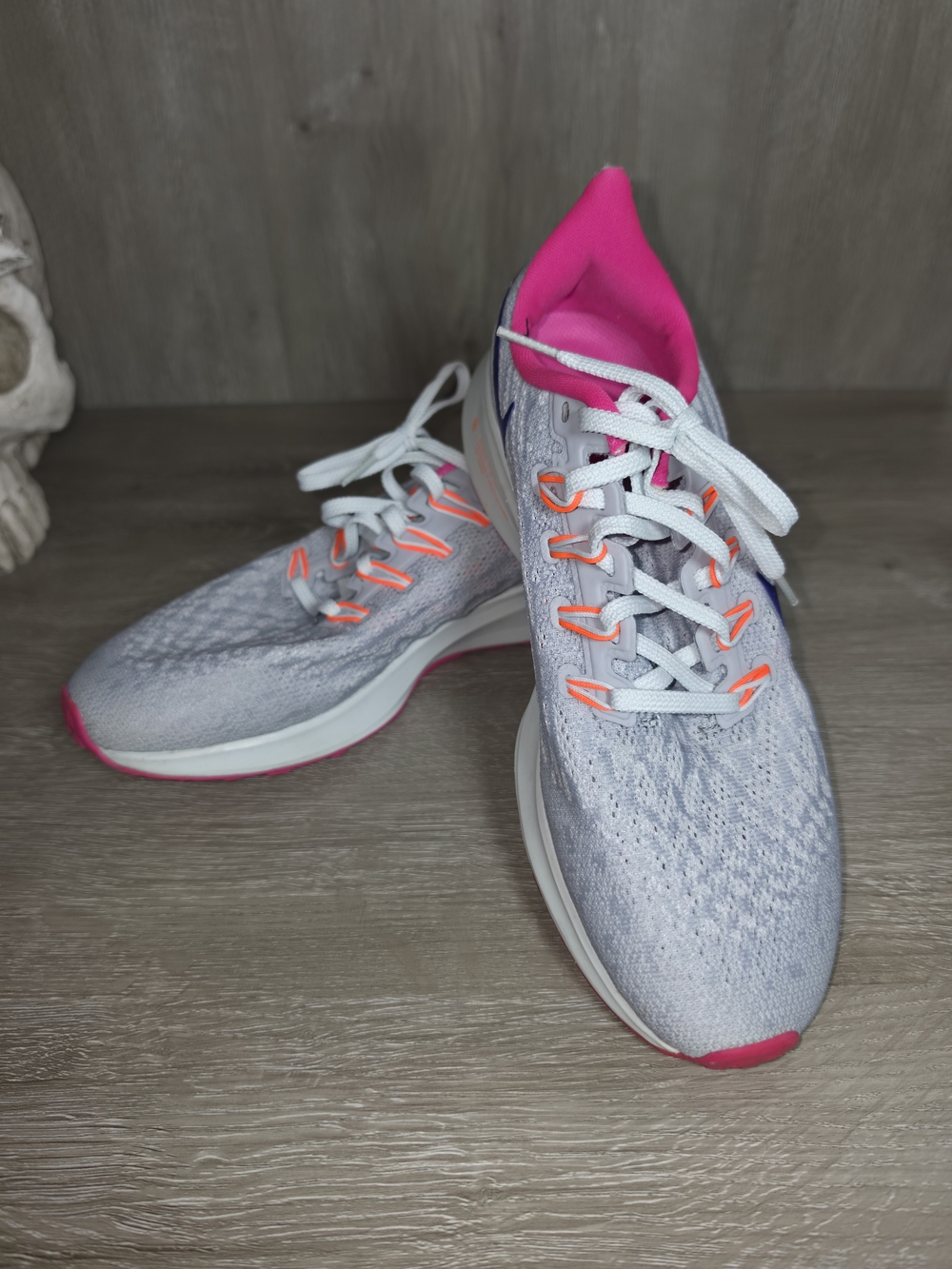 Nike Air Zoom Pegasus 36 Athletic Running Sneakers Gray White & Fuschia Womens 9